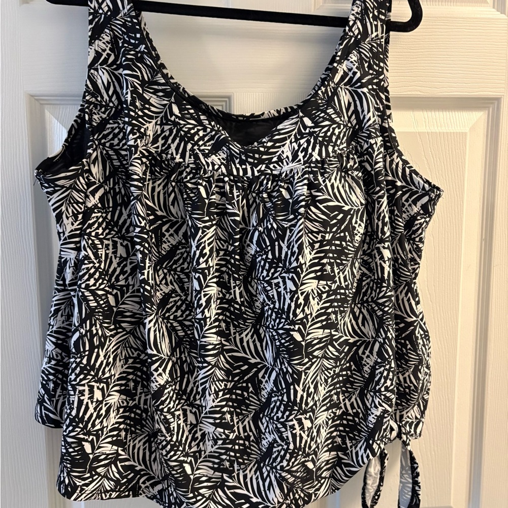 Swims Monochrome Leaf Print Women's Blouse